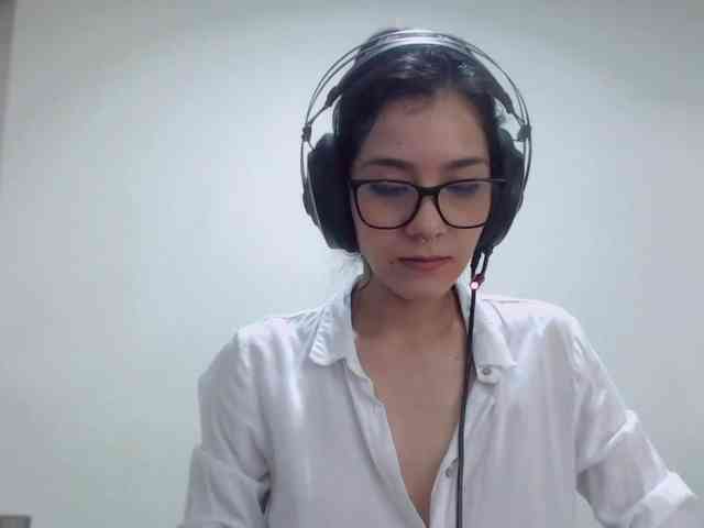 Roxy-smithh webcam