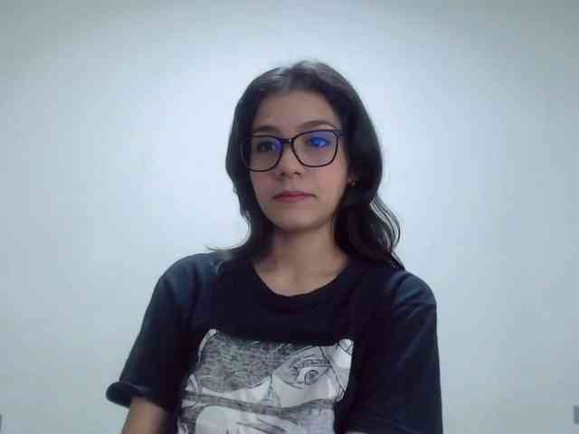 Roxy-smithh webcam