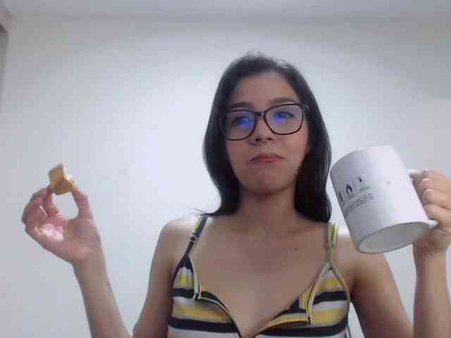 Roxy-smithh webcam