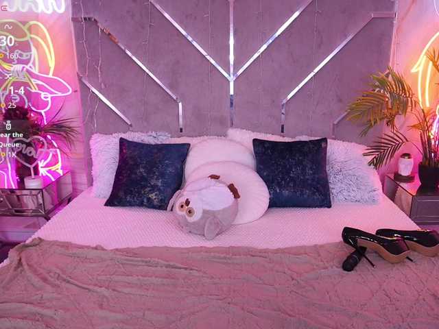 CassandraStars's BongaCams show and profile