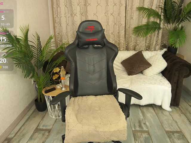 CassandraStars's BongaCams show and profile