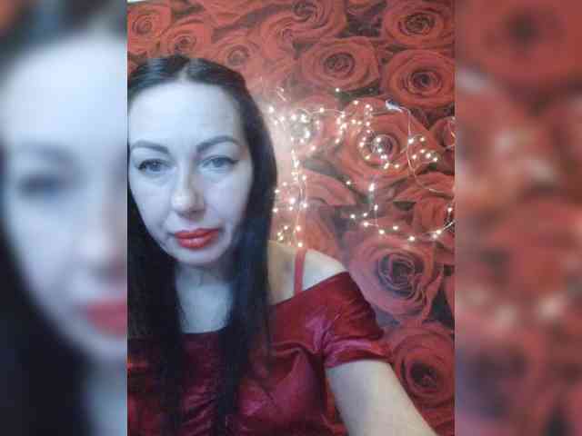 LayraLove8 Live Webcam on BongaCams