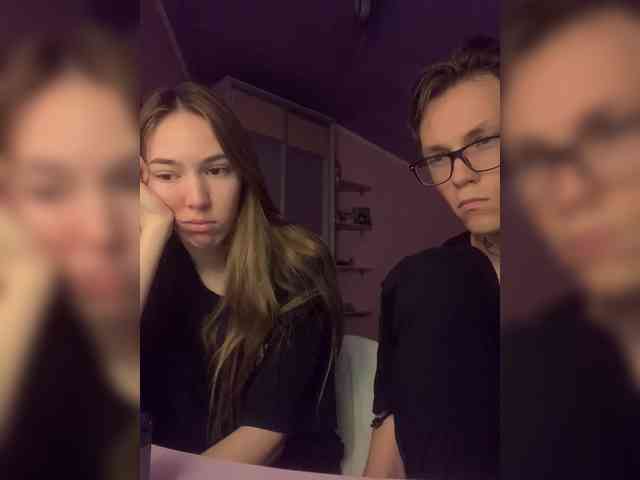AlxAndNstya webcam