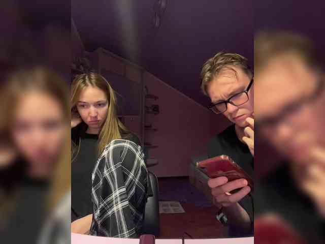 AlxAndNstya webcam