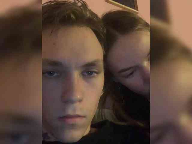 AlxAndNstya webcam