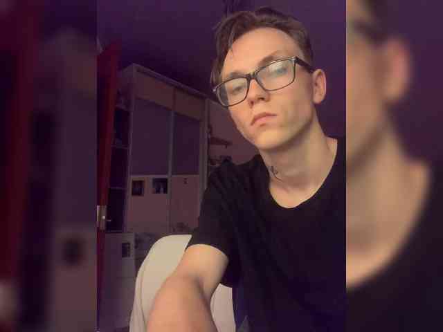 AlxAndNstya webcam