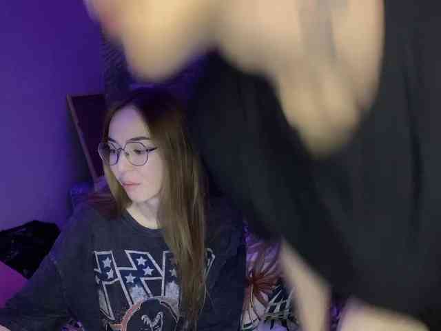 AlxAndNstya webcam