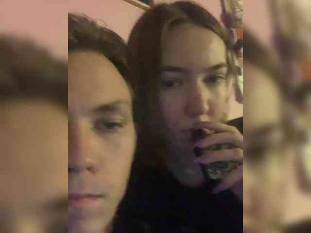 AlxAndNstya webcam
