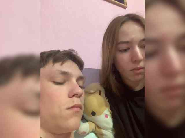 AlxAndNstya webcam
