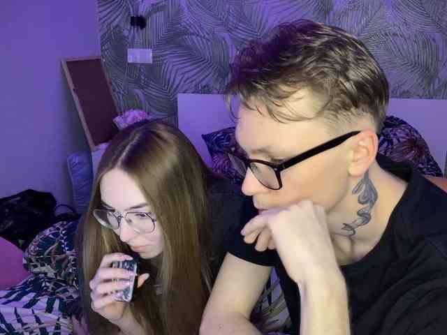 AlxAndNstya webcam