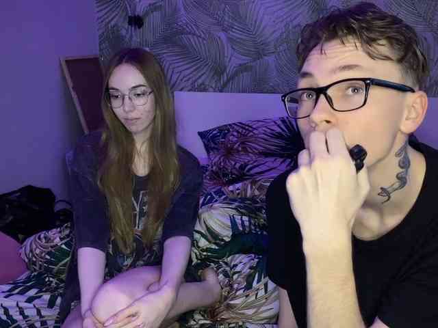 AlxAndNstya webcam