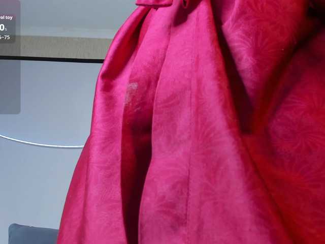 Emily-relish's BongaCams show and profile