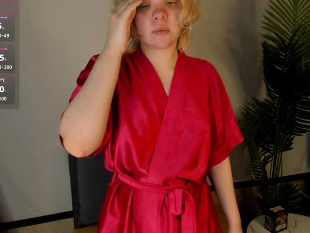 Emily-relish's BongaCams show and profile