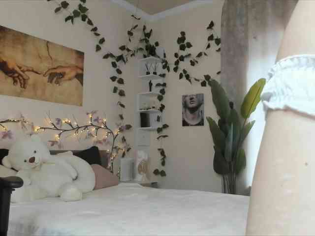 Emily-relish webcam