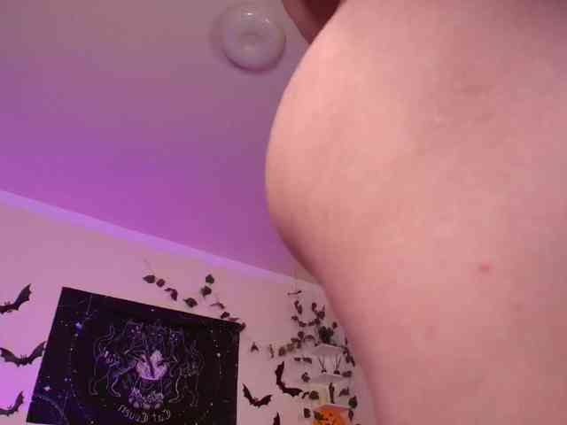 Emily-relish webcam