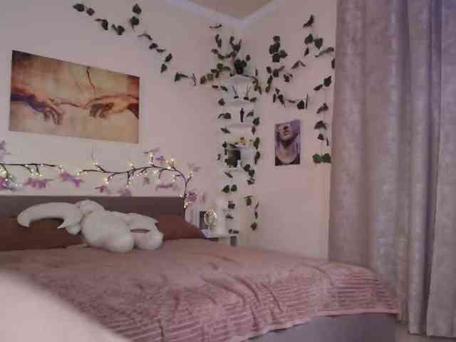 Emily-relish webcam