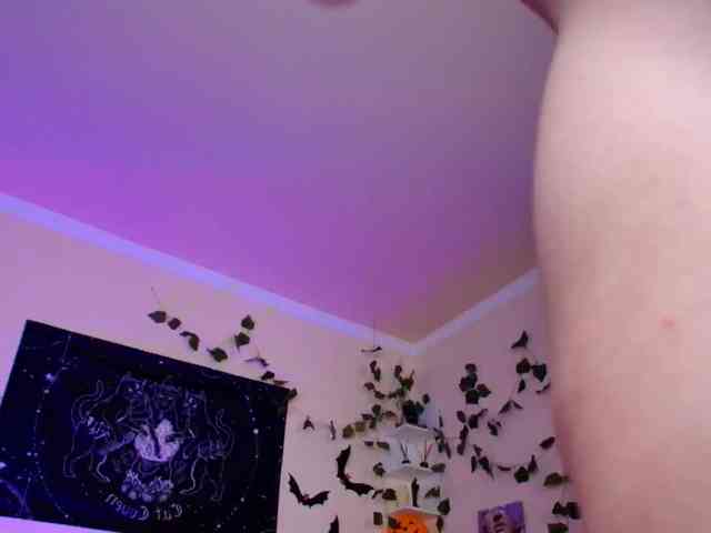Emily-relish webcam