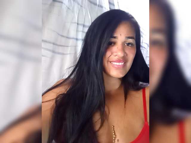 Letty33's BongaCams show and profile