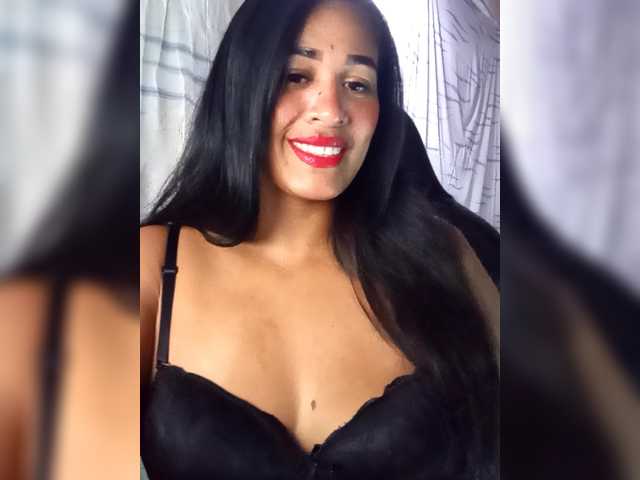 Letty33's BongaCams show and profile
