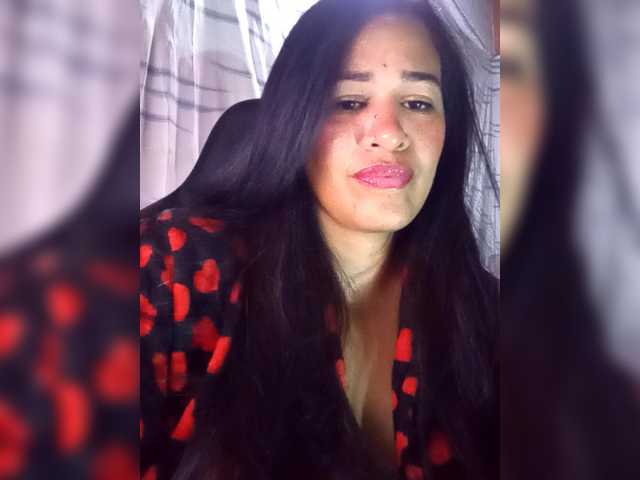 Letty33's BongaCams show and profile