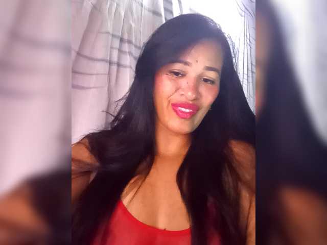 Letty33's BongaCams show and profile