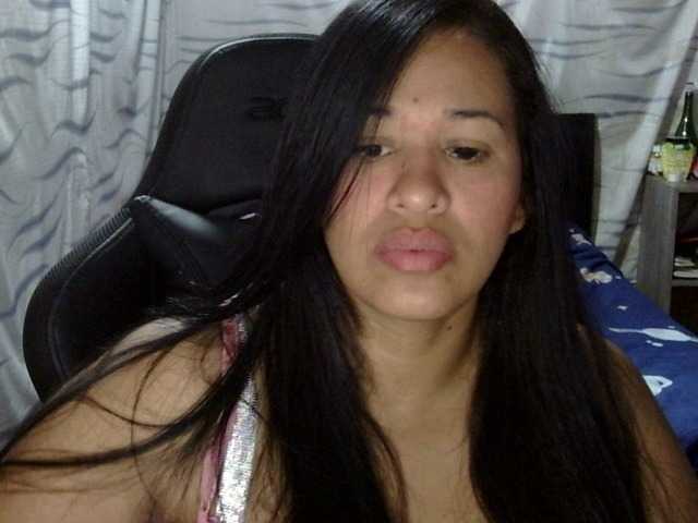 Letty33 webcam