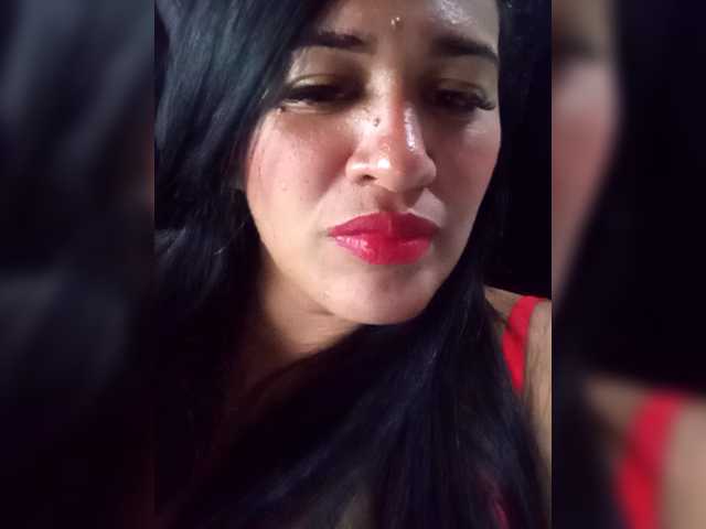 Letty33's BongaCams show and profile