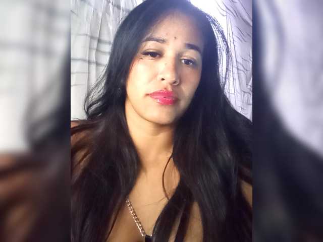 Letty33's BongaCams show and profile