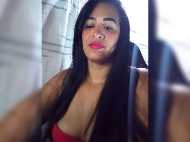 Letty33's BongaCams show and profile