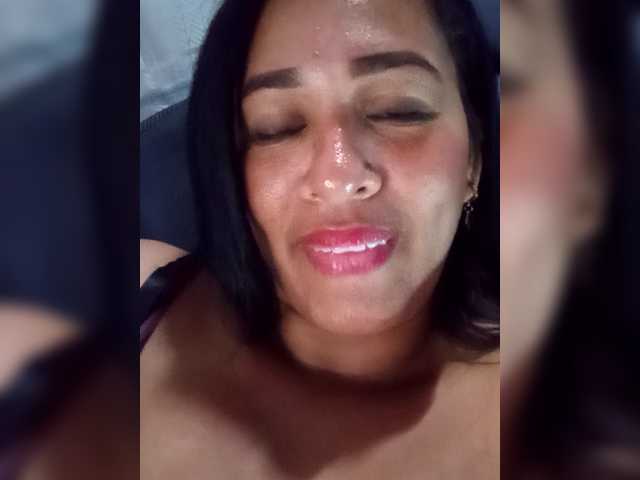 Letty33's BongaCams show and profile