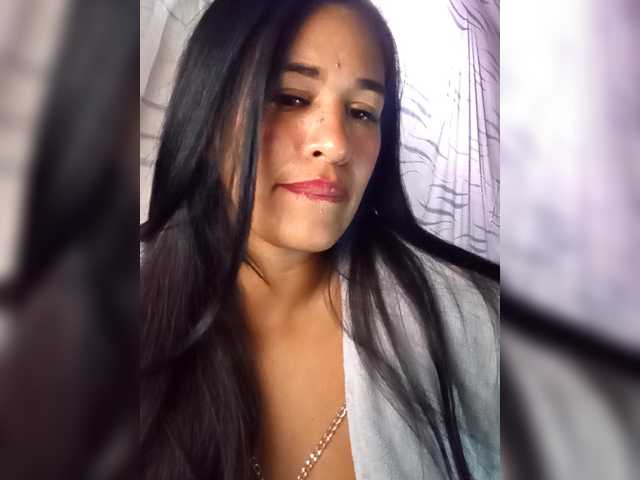 letty33 cam belle