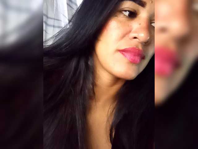 Letty33's BongaCams show and profile