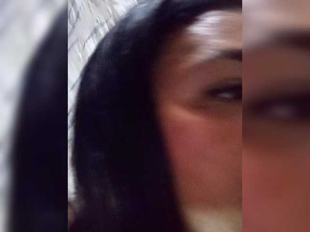 Letty33's BongaCams show and profile