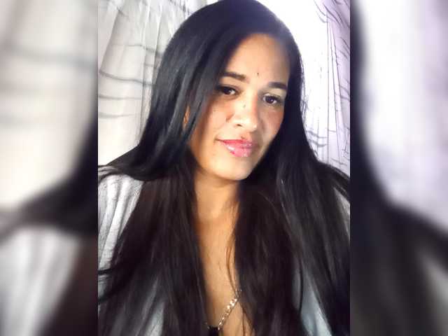 letty33 cam belle