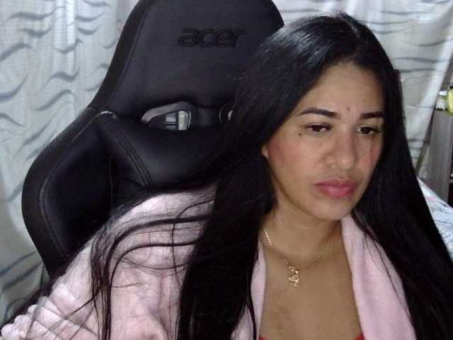 Letty33 from BongaCams