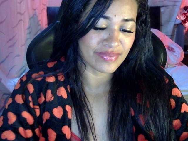 Letty33's BongaCams show and profile