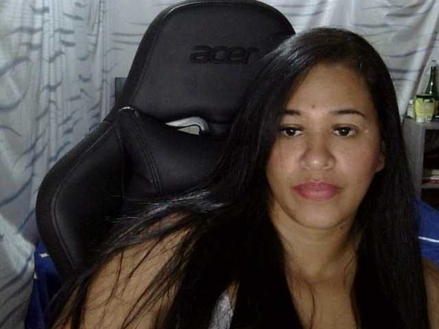 Letty33 webcam