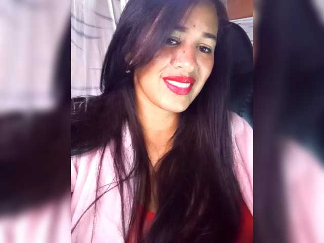 Letty33's BongaCams show and profile