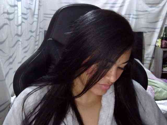 Letty33 webcam