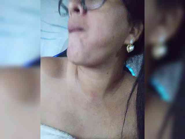 Letty33 webcam