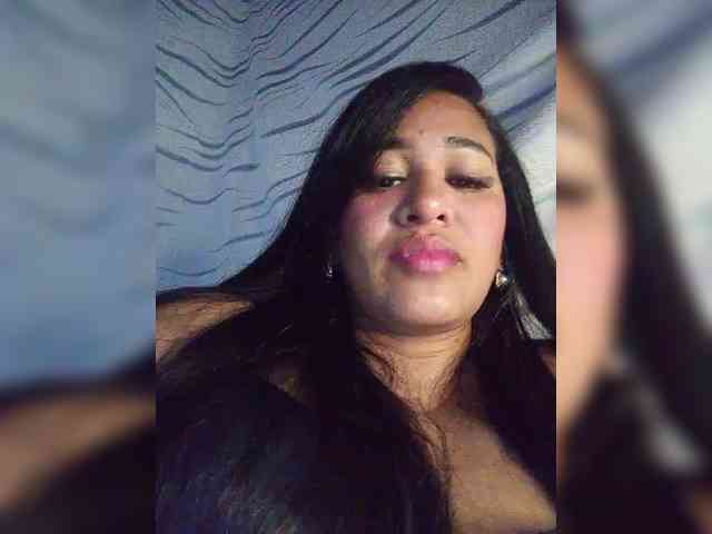 Letty33 webcam