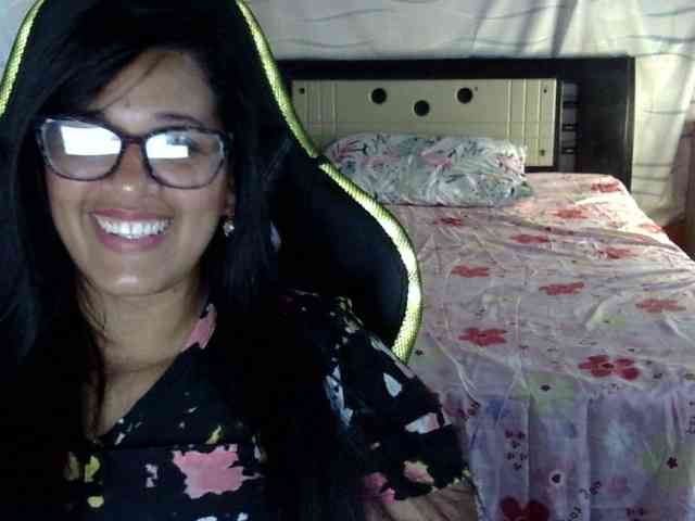 Letty33 webcam