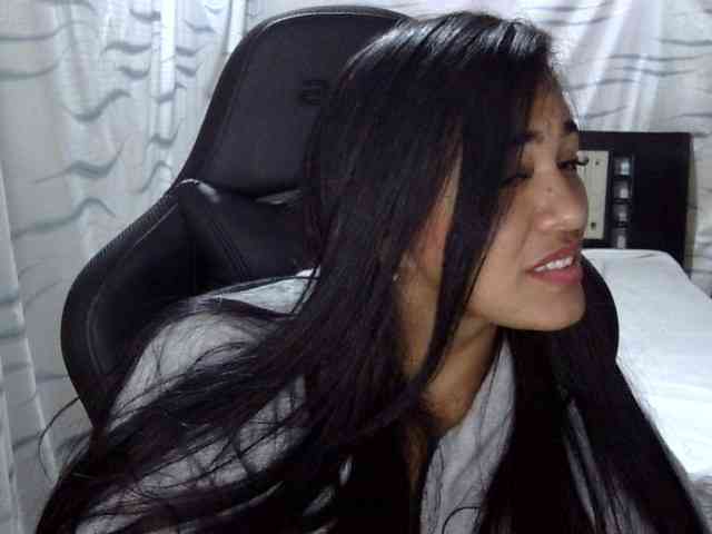 Letty33 webcam