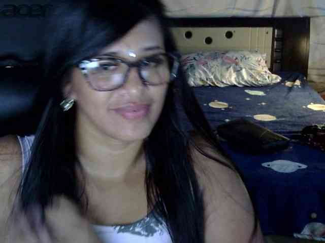 Letty33 webcam