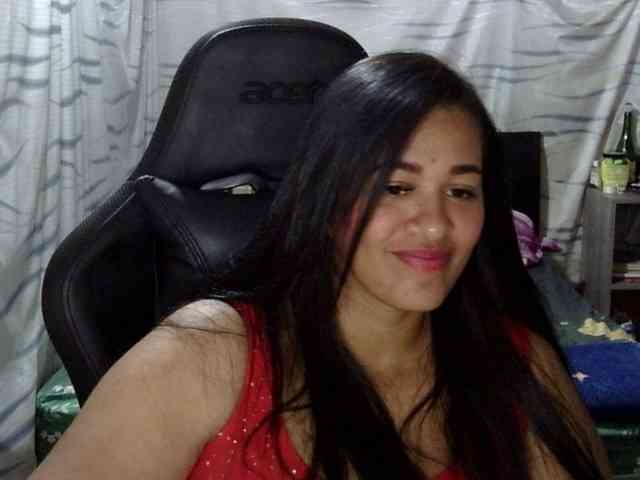Letty33 webcam