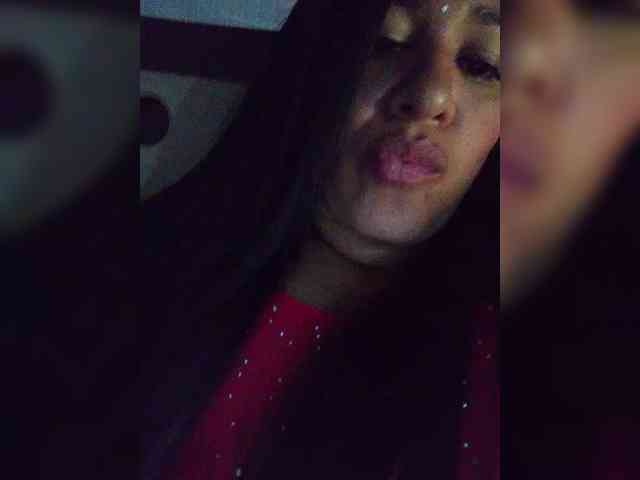 Letty33 webcam