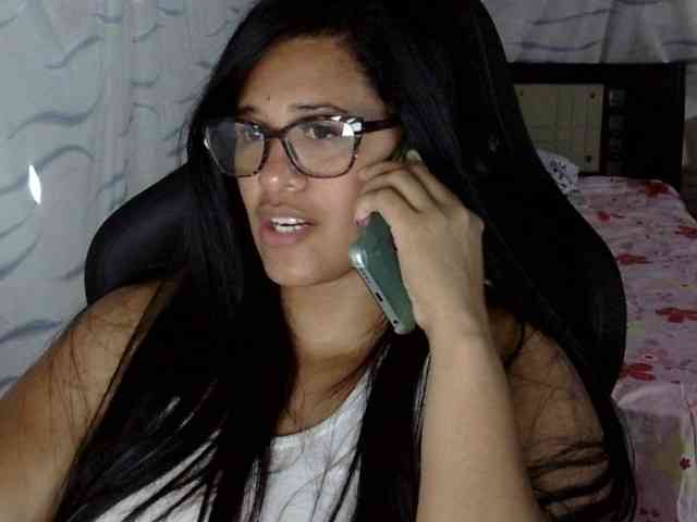 Letty33 webcam