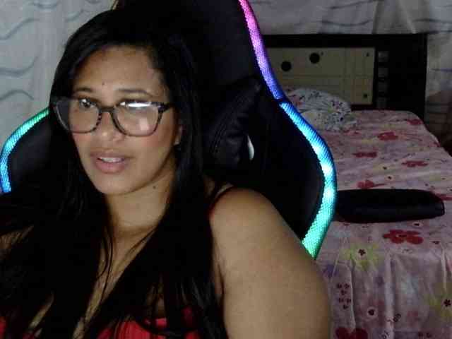 Letty33 webcam