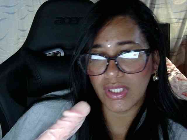 Letty33 webcam