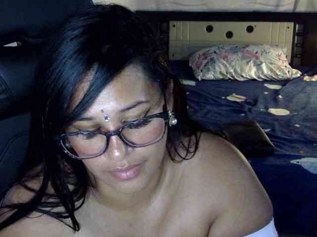 Letty33 webcam